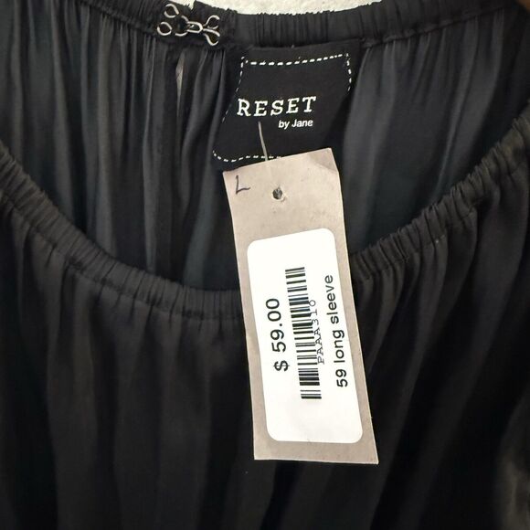 Reset By Jane Cold Shoulder Long Sleeve Black Top Smocked Women’s Large - Picture 10 of 10